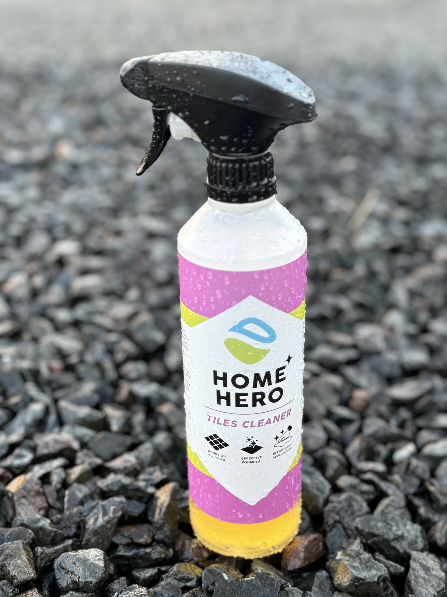 Tiles Cleaner - Solutie de curatare/reînnoire gresie, faianta si rosturi.