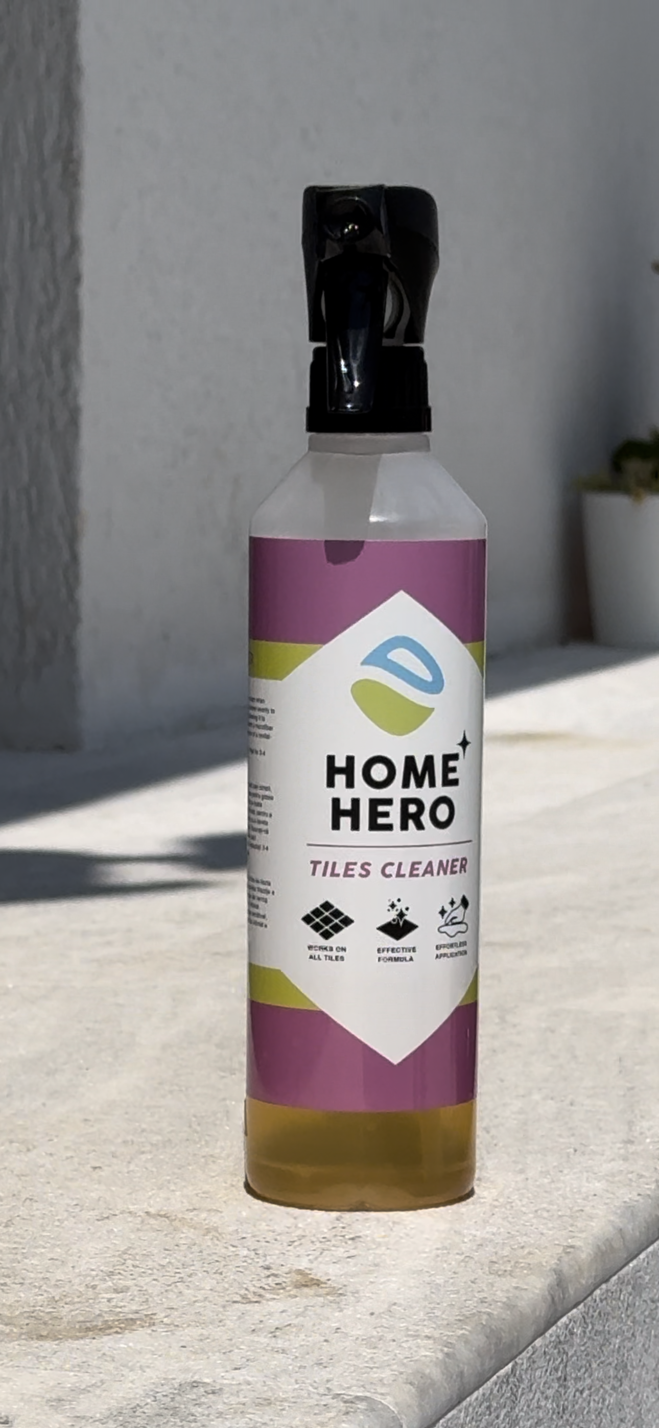 Tiles Cleaner - Solutie de curatare/reînnoire gresie, faianta si rosturi.